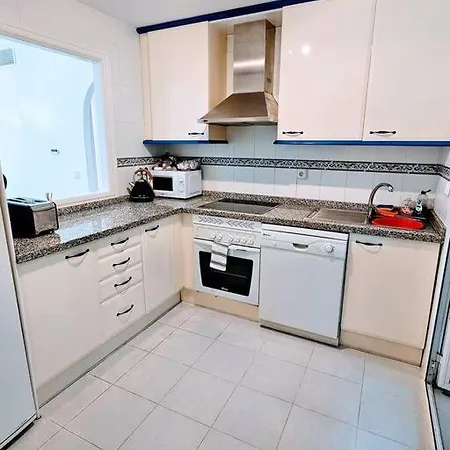 Duquesa Gardens Ground Floor Close To Port, Manilva